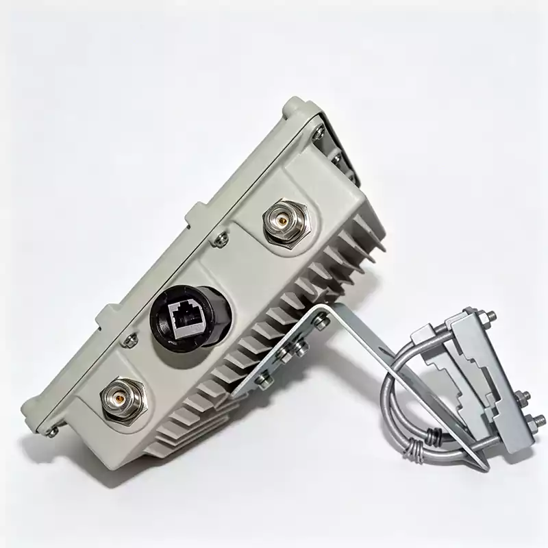 LG600 outdoor LoRaWAN gateway, IP67 aluminium housing with N-type antenna connector and mounting ears