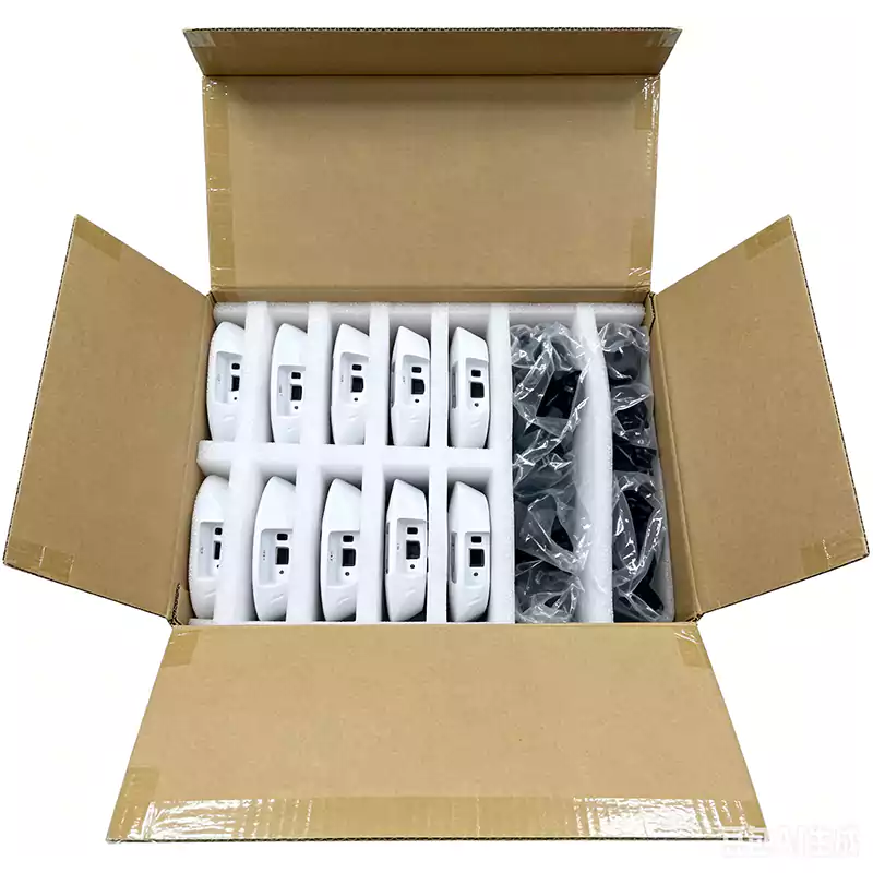 BG602 packaging: cardboard box with gateway and accessories, top open view